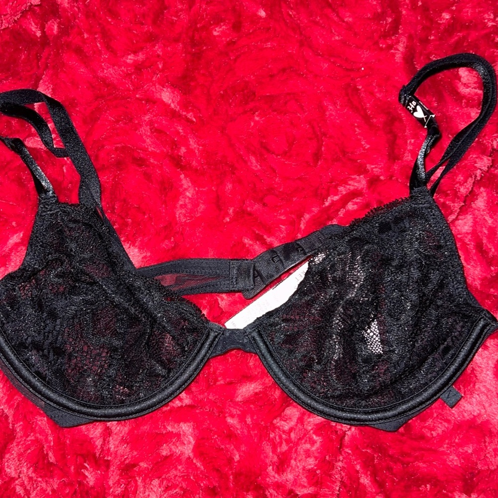 Lace bra victoria secret